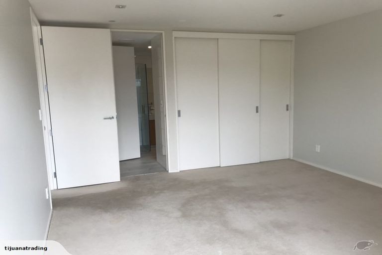 Photo of property in 204/252 Centreway Road, Orewa, 0931