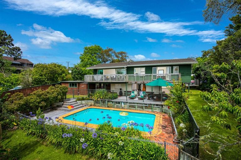 Photo of property in 5 Marae Road, Greenhithe, Auckland, 0632