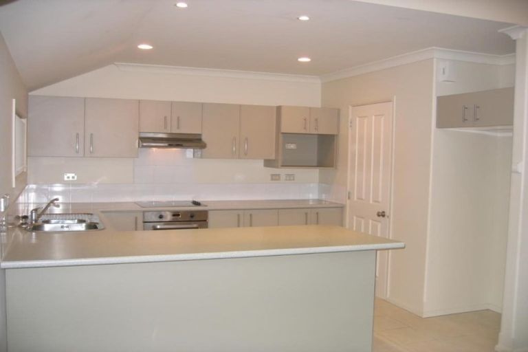 Photo of property in 14 Titirangi Crescent, Parklands, Christchurch, 8083