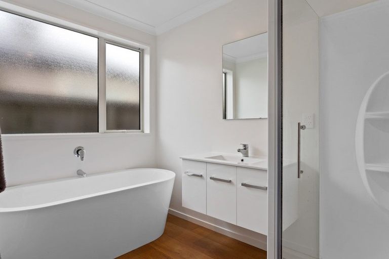 Photo of property in 3 Pounamu Place, Pegasus, 7612