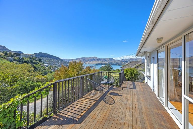 Photo of property in 19 Walkers Road, Lyttelton, 8082