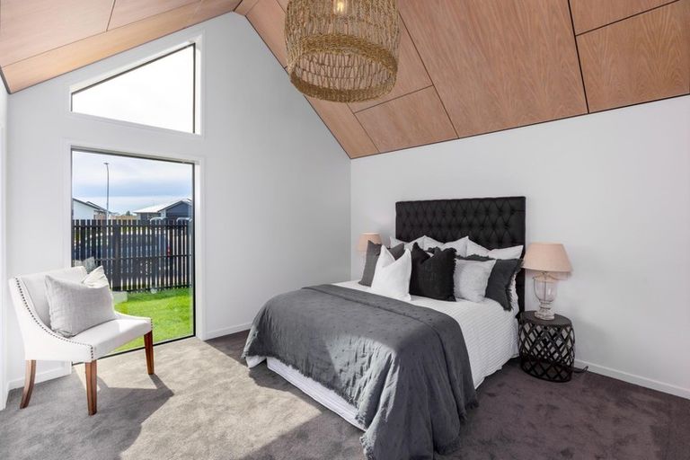 Photo of property in 28 Angus Place, Rangiora, 7400