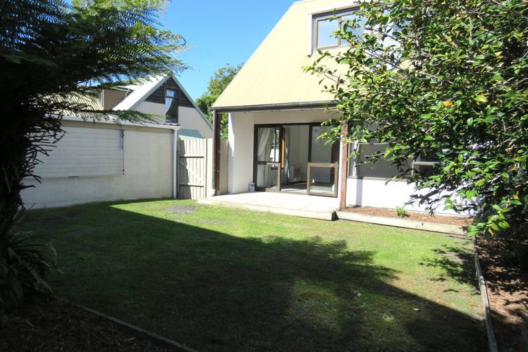 Photo of property in 2/125 Champion Street, Edgeware, Christchurch, 8013
