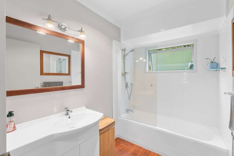 Photo of property in 2/17 Alma Crescent, Papakura, 2110