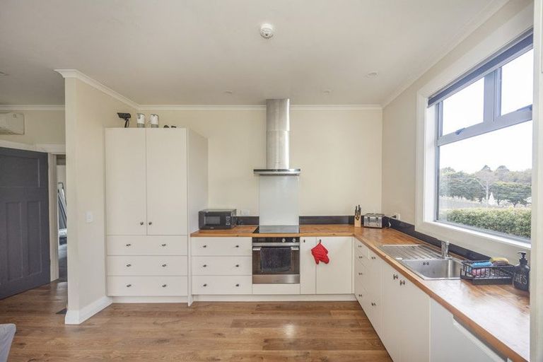 Photo of property in 64 Perth Street, South Hill, Oamaru, 9400