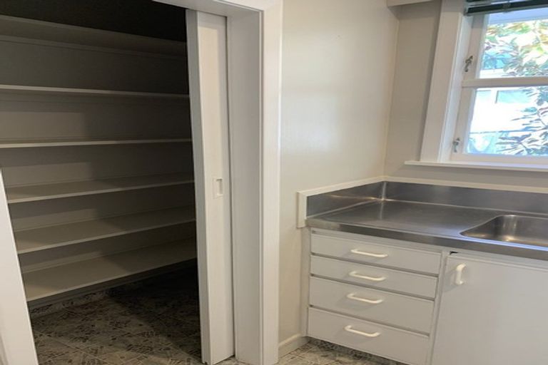 Photo of property in 418a Muritai Road, Eastbourne, Lower Hutt, 5013