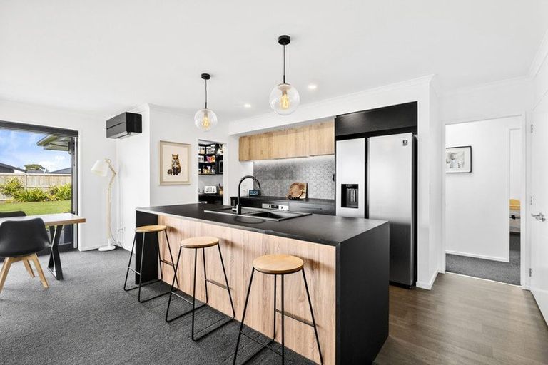 Photo of property in 16 Crossley Avenue, Woodend, 7610