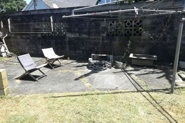 Photo of property in 4 Pettit Place, Manukau, Auckland, 2025