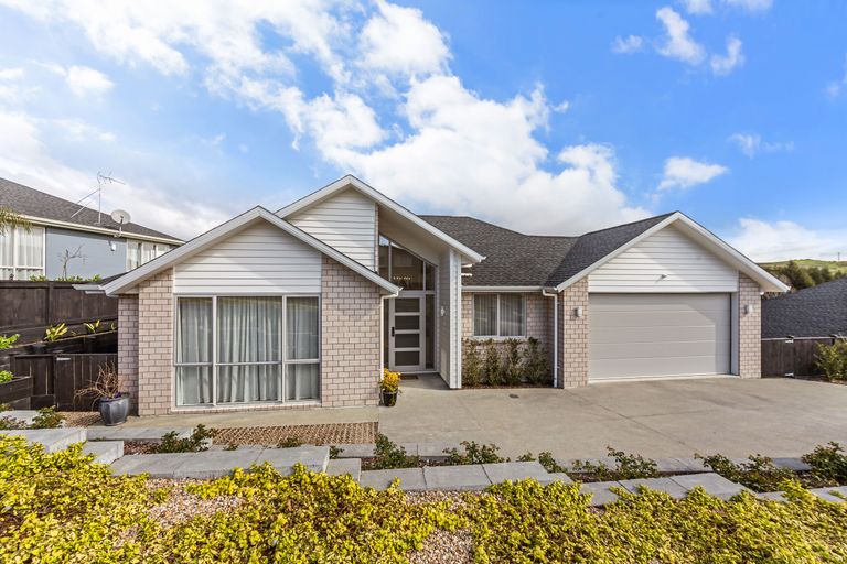 Photo of property in 23 Flavell Drive, Orewa, 0931