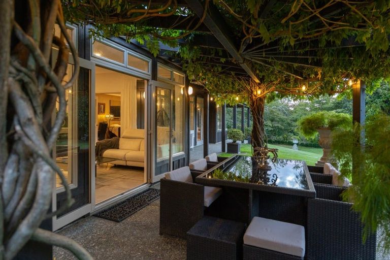 Photo of property in 274 Polson Hill Drive, Aokautere, Palmerston North, 4471