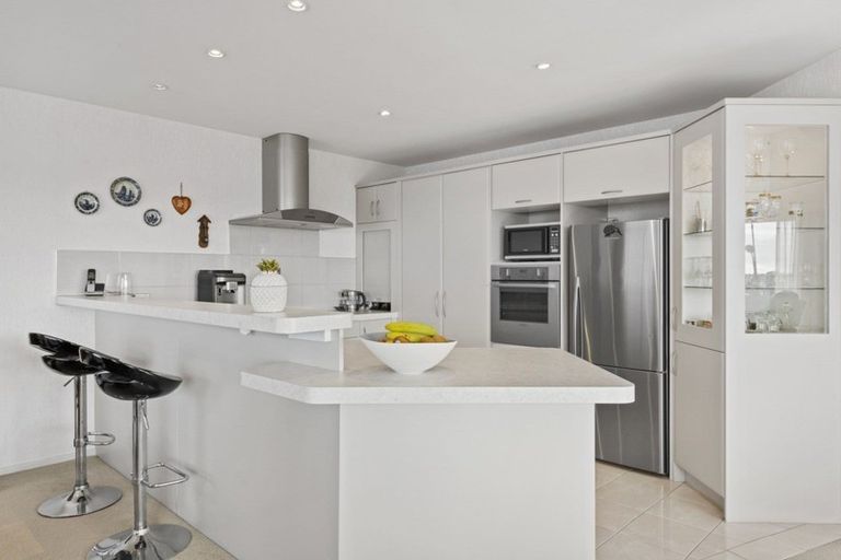 Photo of property in 18 Tekoah Place, Judea, Tauranga, 3110