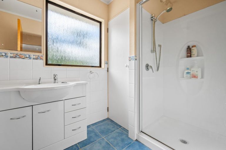 Photo of property in 14 Cliff Street, Pahi, Paparoa, 0571