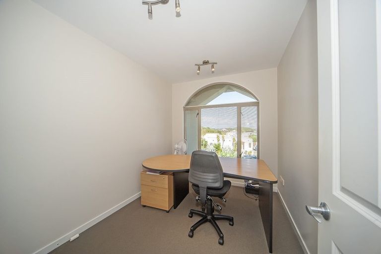 Photo of property in 24 Jordan Street, Island Bay, Wellington, 6023