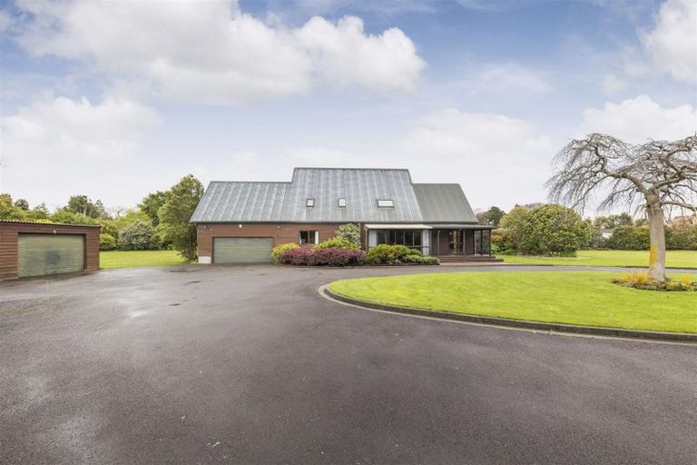 Photo of property in 9 Wanganui Road, Marton, 4710