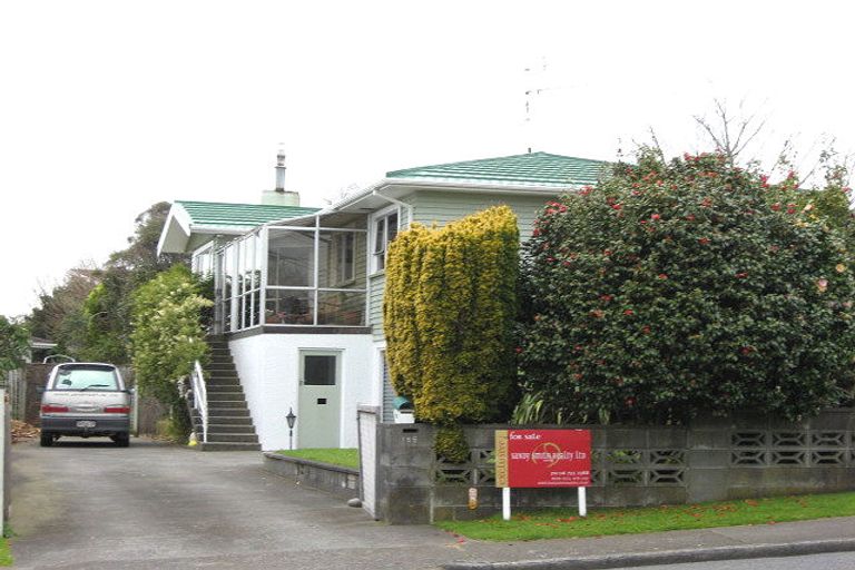 Photo of property in 185 Mangorei Road, Merrilands, New Plymouth, 4312