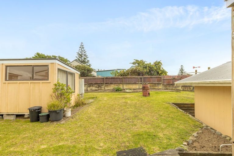 Photo of property in 31 Gawler Street, Te Horo Beach, Otaki, 5581