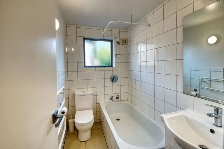 Photo of property in 2/290 Barbadoes Street, Christchurch Central, Christchurch, 8011