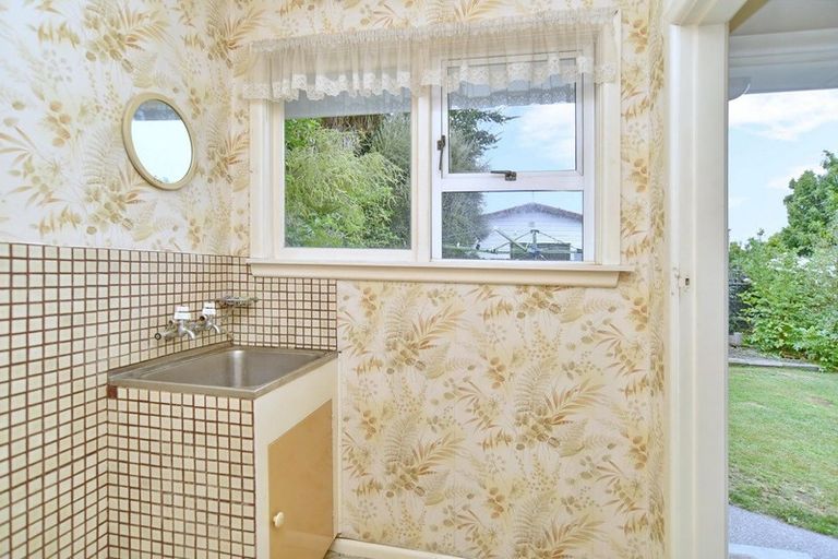 Photo of property in 77 Cutts Road, Russley, Christchurch, 8042