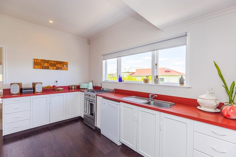 Photo of property in 2c Saint Leonard Street, Saint Johns Hill, Whanganui, 4501
