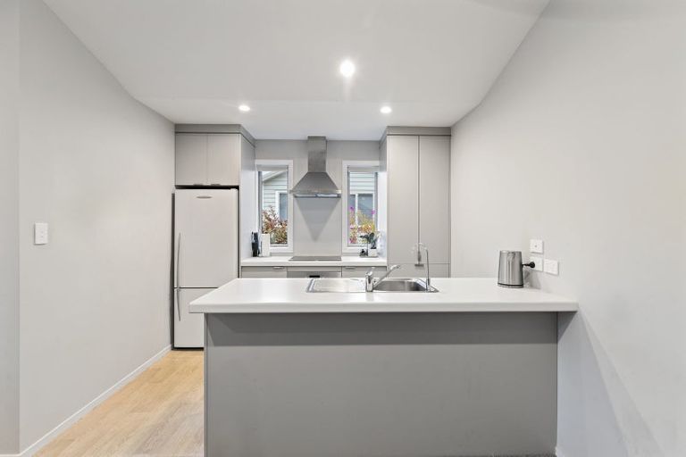 Photo of property in 135 Forest Lake Road, Forest Lake, Hamilton, 3200