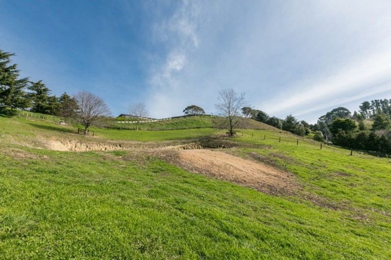 Photo of property in 3 Te Roera Drive, Taradale, Napier, 4112