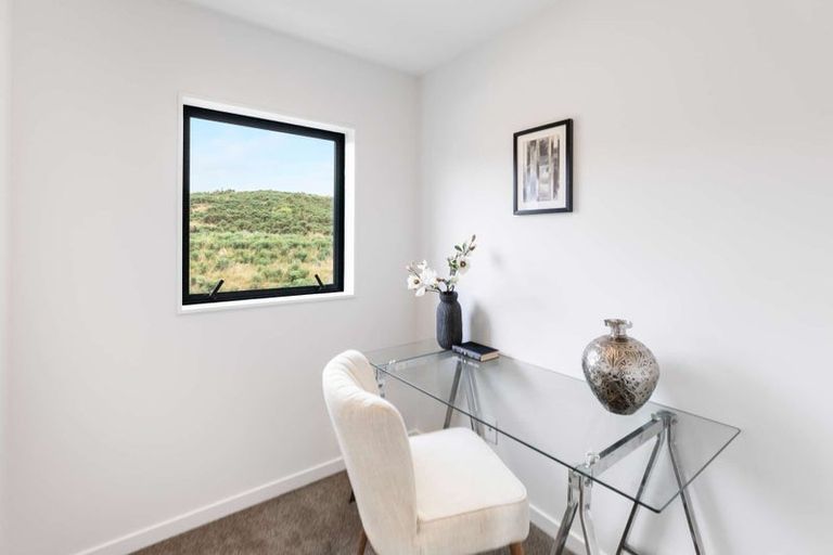 Photo of property in 4 Kauru Lane, Wainui, 0992