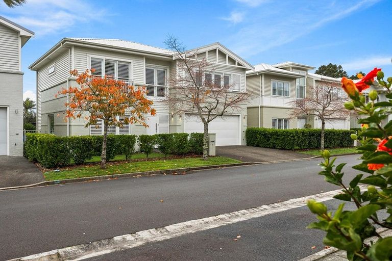 Photo of property in 16 Kensington Drive, Orewa, 0931