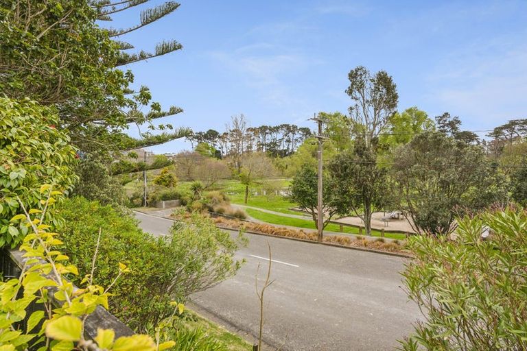 Photo of property in 48 Makora Road, Otaihanga, Paraparaumu, 5036