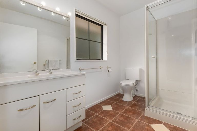 Photo of property in 6 Stella Court, Paraparaumu, 5032