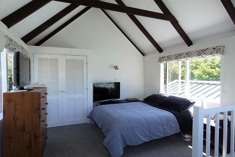 Photo of property in The Triangle, 7/33 Halswater Drive, Churton Park, Wellington, 6037