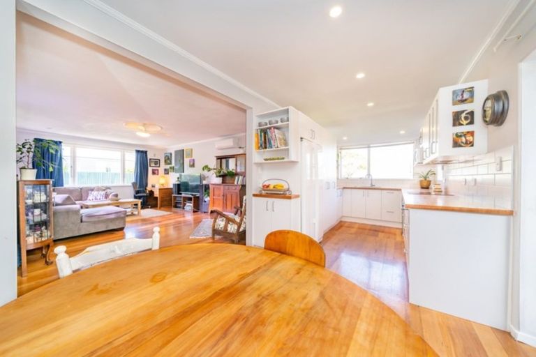 Photo of property in 6 Riverbank Street, Ebdentown, Upper Hutt, 5018