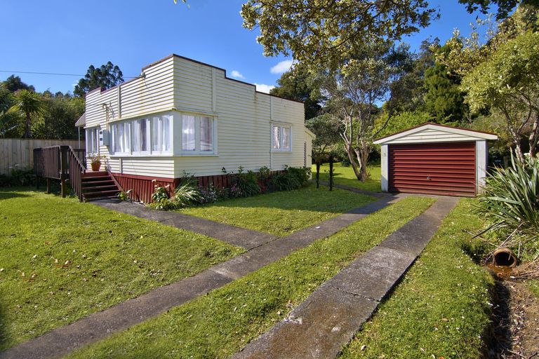 Photo of property in 1220 Huia Road, Huia, Auckland, 0604