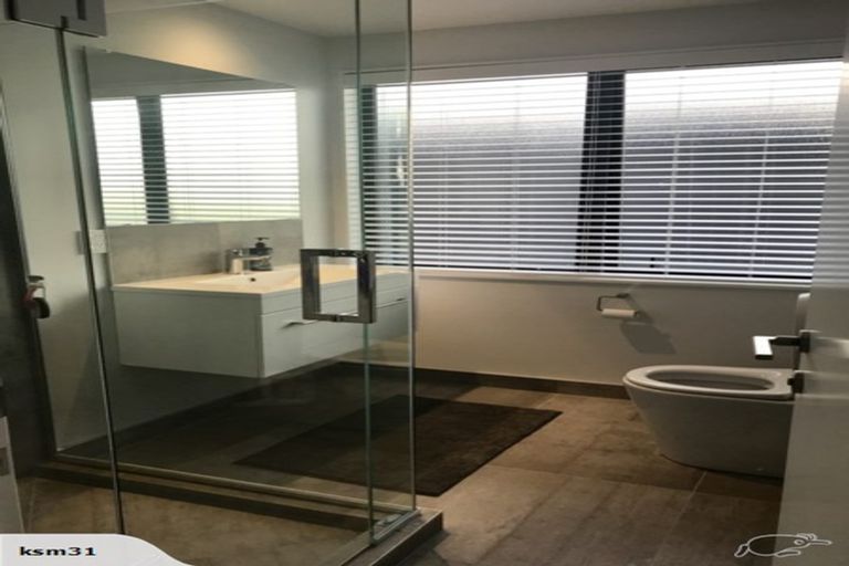 Photo of property in 9 Glenae Lane, Hobsonville, Auckland, 0618