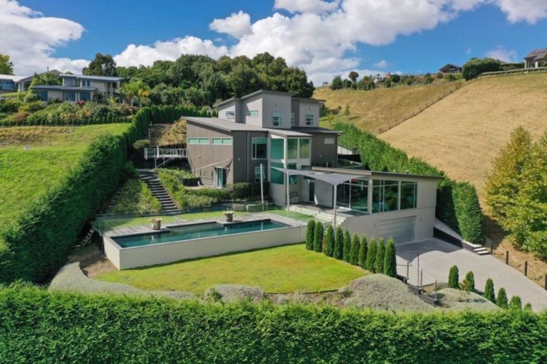 Photo of property in 63 Margaret Avenue, Havelock North, 4130