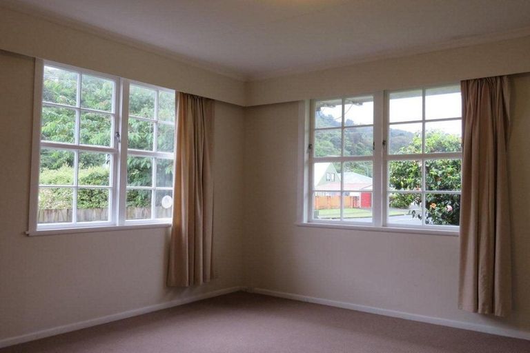 Photo of property in 8 Carter Street, Belmont, Lower Hutt, 5010