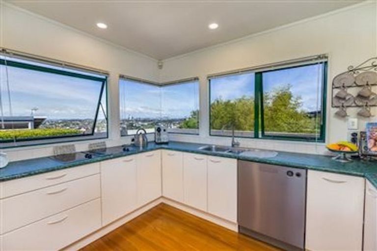 Photo of property in 1/2 Katui Street, Castor Bay, Auckland, 0620