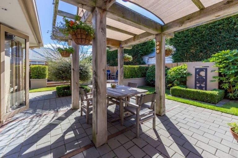 Photo of property in 32 Sovereign Gardens, Halswell, Christchurch, 8025