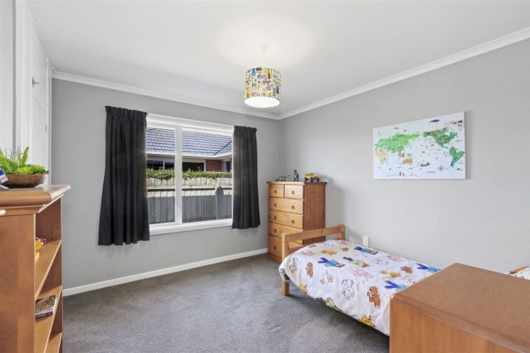 Photo of property in 99 Isleworth Road, Bishopdale, Christchurch, 8053
