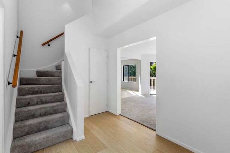 Photo of property in 1/56 Centorian Drive, Windsor Park, Auckland, 0632