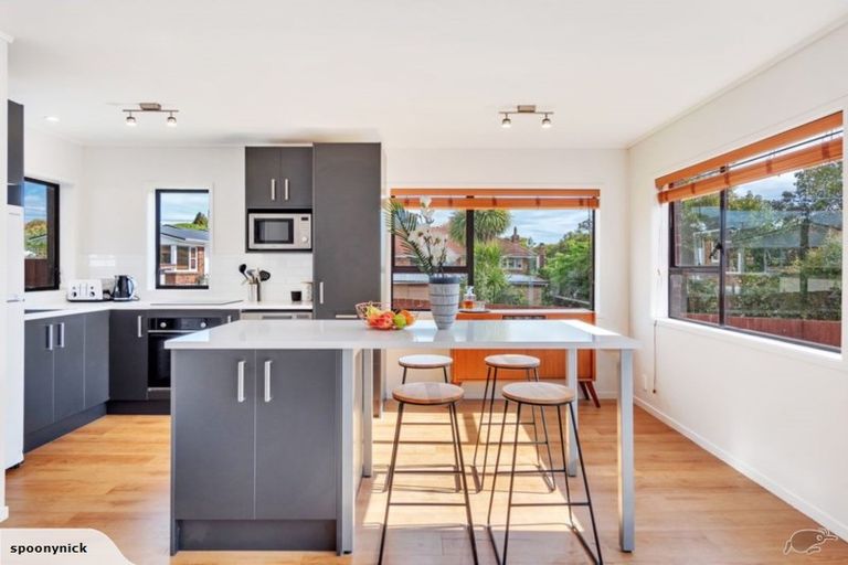 Photo of property in 4/8 Mayville Avenue, New Lynn, Auckland, 0600