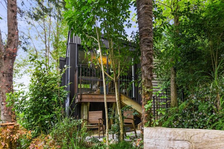 Photo of property in 8 Ormond Road, Hospital Hill, Napier, 4110