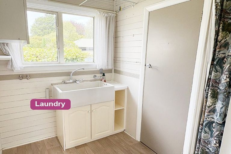 Photo of property in 102 Wairakei Road, Bryndwr, Christchurch, 8052