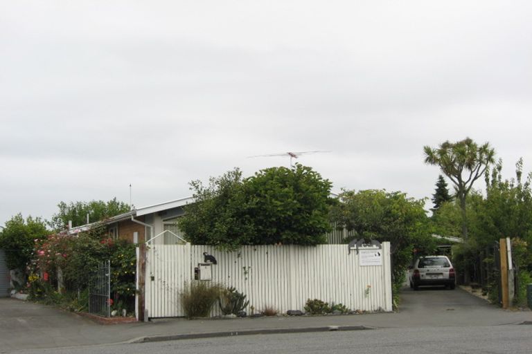 Photo of property in 5 Cowper Place, Avondale, Christchurch, 8061
