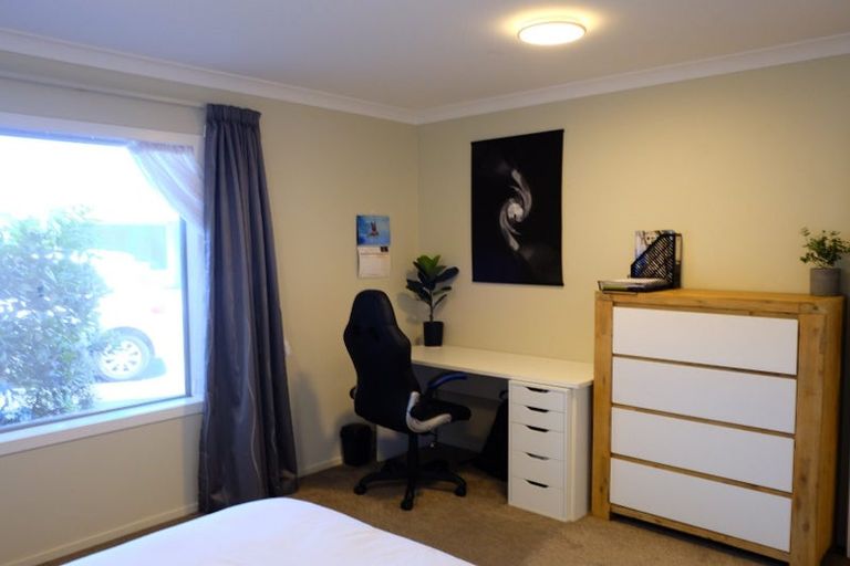 Photo of property in 4/19 Collins Avenue, Tawa, Wellington, 5028