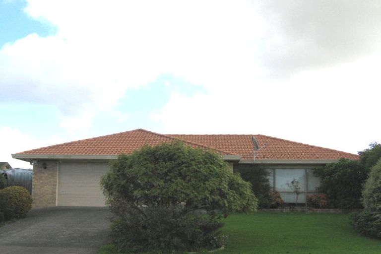 Photo of property in 12 Splendour Close, Henderson, Auckland, 0610