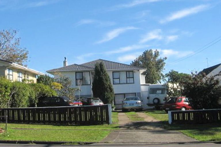 Photo of property in 17 Bradbury Road, Botany Downs, Auckland, 2010