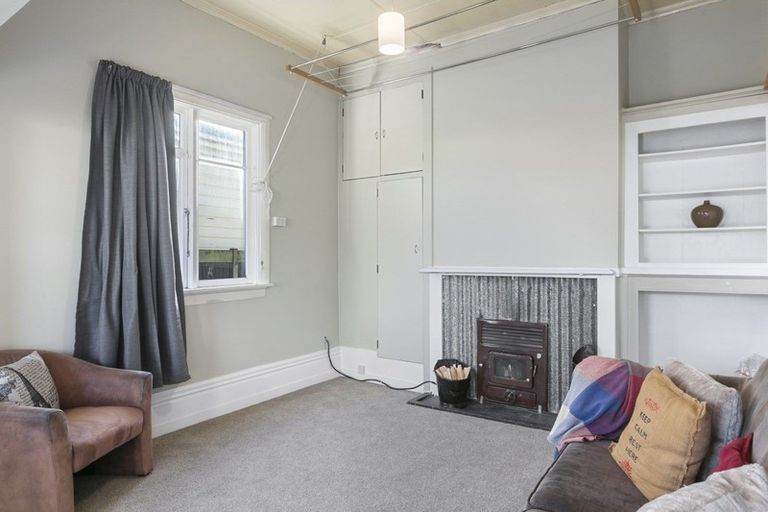 Photo of property in 27 Burns Street, South Dunedin, Dunedin, 9012