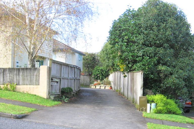 Photo of property in 1/5 Kells Place, Botany Downs, Auckland, 2010