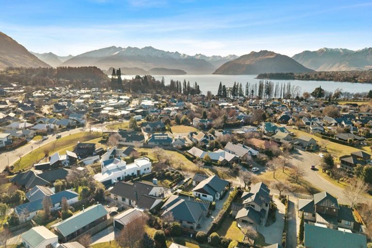 Photo of property in 11b Little Oak Common, Wanaka, 9305