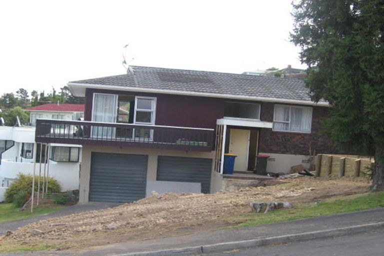 Photo of property in 3 Girrahween Drive, Totara Vale, Auckland, 0629